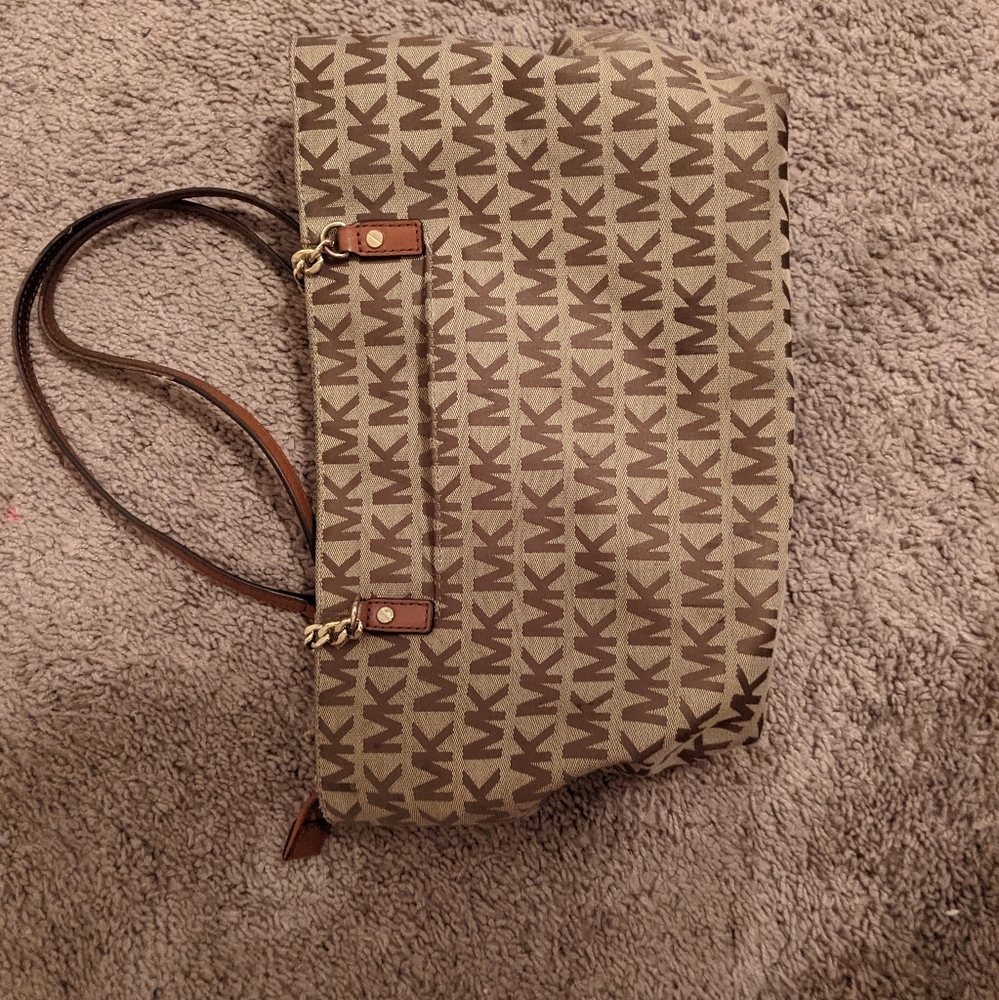 Micheal Kors Shoulder bag